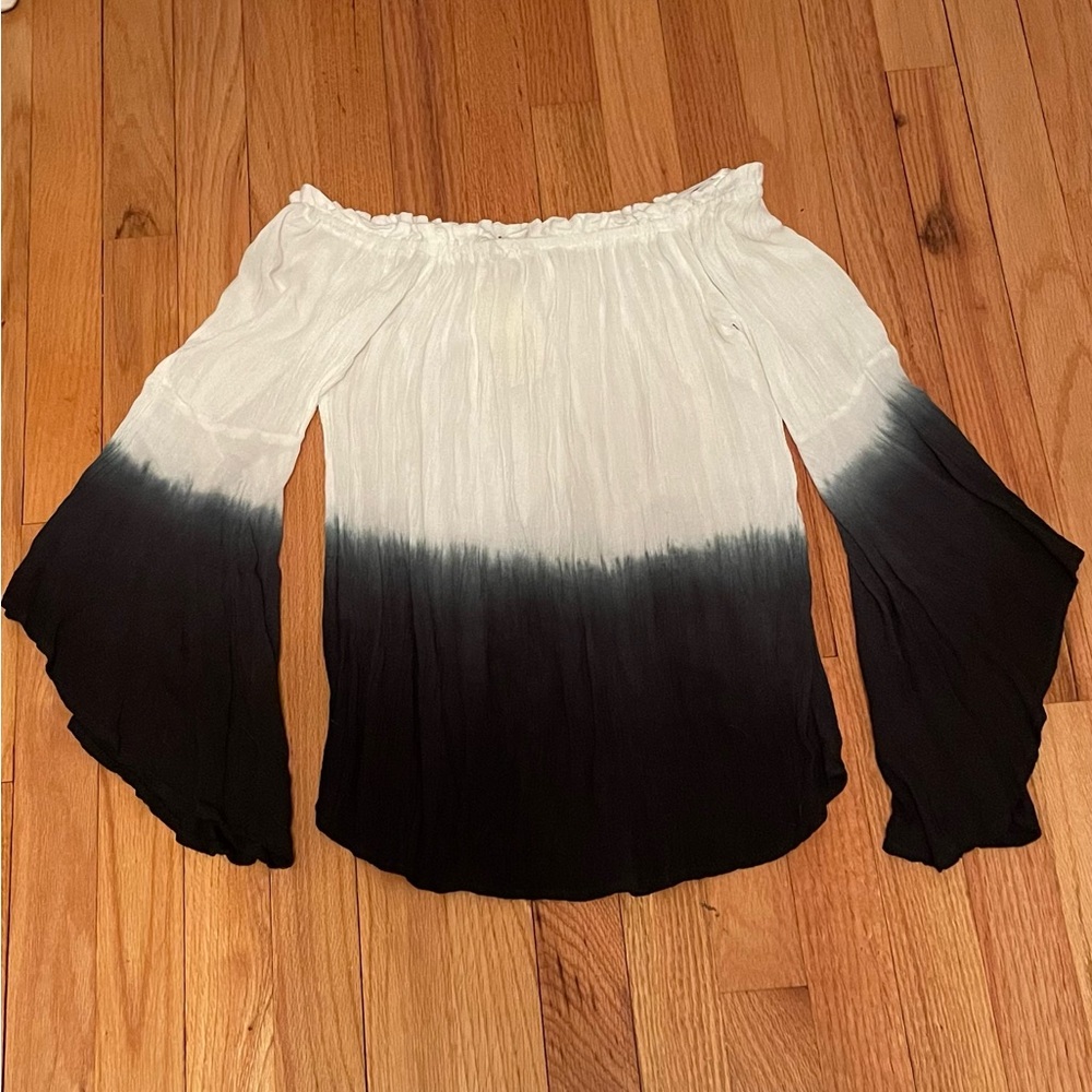 Love Notes Women’s Medium Off the Shoulder Ombré Top